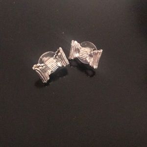 Sterling silver bow earrings
